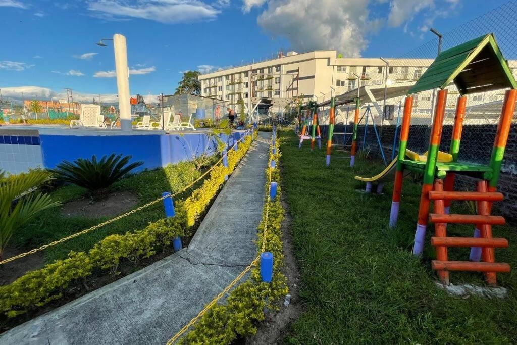 Apartamento Cerca Parque Del Cafe Con Piscina Montenegro Buitenkant foto