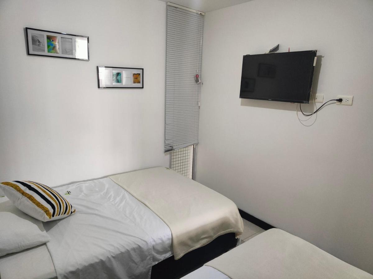 Apartamento Cerca Parque Del Cafe Con Piscina Montenegro Buitenkant foto